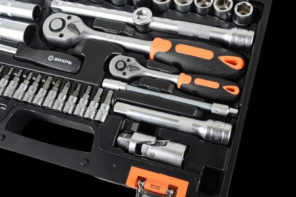 Набор инструментов, 1/2" , 1/4" , CrV, пластиковый кейс 82 предмета 3