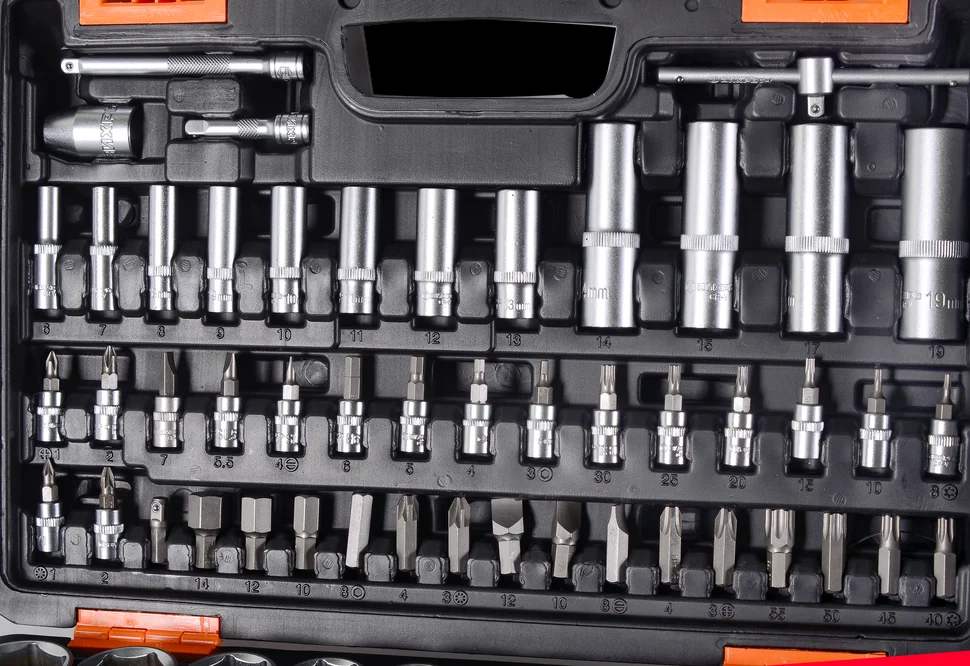 Набор инструментов, 1/2" , 1/4" , CrV, пластиковый кейс 94 предмета 2
